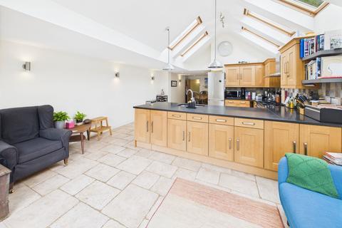 undefined, Milton-Under-Wychwood, Chipping Norton OX7
