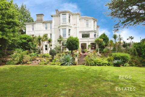 Summerdyne, Greenway Road, Chelston, Torquay