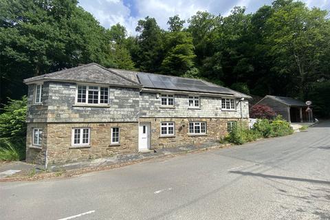 5 bedroom detached house for sale, Old Greystone Hill, Launceston, Cornwall, PL15
