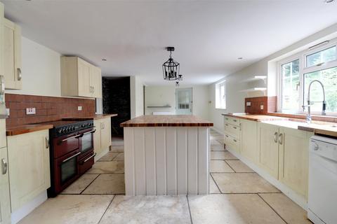 5 bedroom detached house for sale, Old Greystone Hill, Launceston, Cornwall, PL15