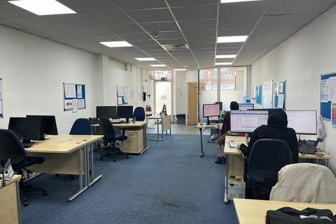 Office to rent, 23-25 Bridge St Pinner HA5 3HR