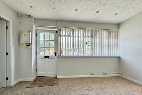 Office for sale, 4A Rhuddlan Rd Rhyl LL18 2PW