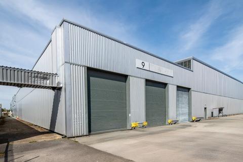 Distribution warehouse to rent, New Ln Havant PO9 2NT