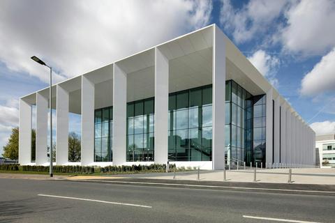 Office to rent, 234 Bath Rd Slough SL1 4EE