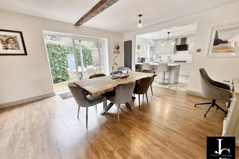 3 bedroom terraced house for sale, Wesley Road, Telford TF8