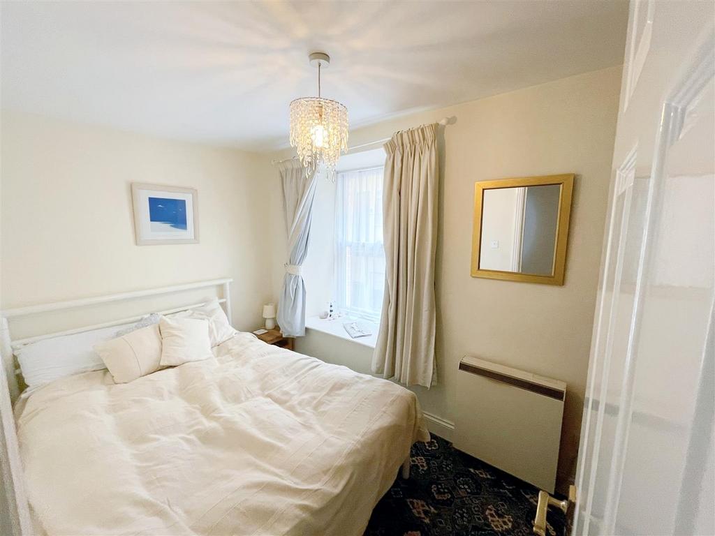 Bedroom 2.jpeg