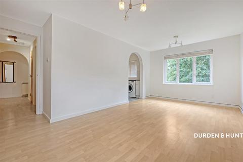 undefined, Holland Close, Romford, RM7