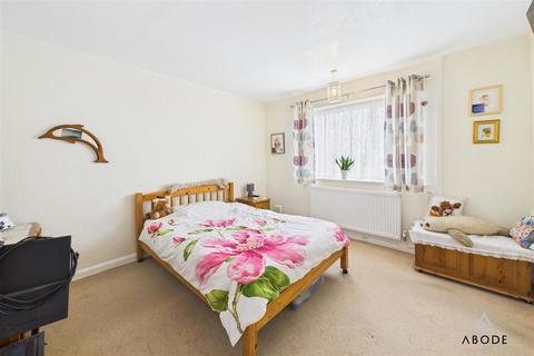 29 Denton Road, Burton-on-trent, DE13 0PZ
