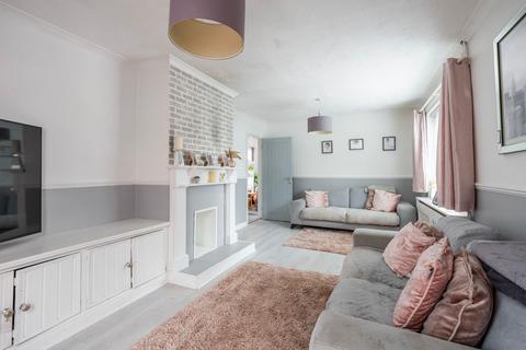 3 bedroom end of terrace house for sale, Munnings Road, Heartsease