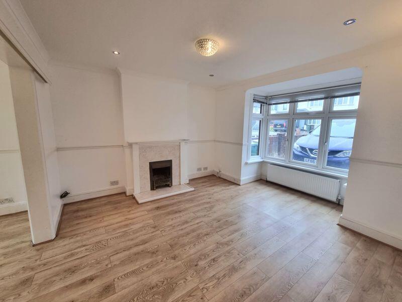 3 bed semidetached house