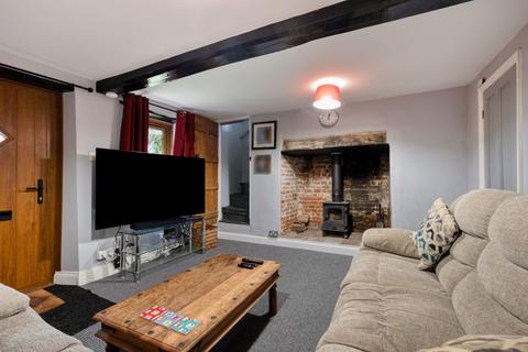 2 bedroom cottage for sale, Lovingly Restored Chain Free Period Cottage in Tranquil Sustead