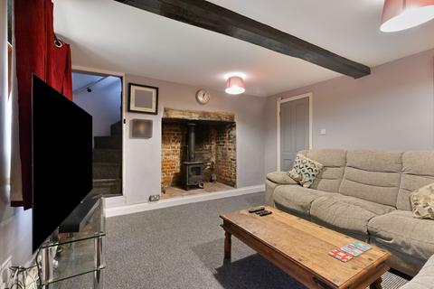 2 bedroom cottage for sale, Lovingly Restored Chain Free Period Cottage in Tranquil Sustead