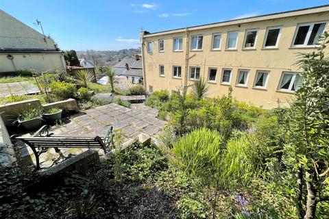 1 bedroom flat for sale, South Street, St. Austell