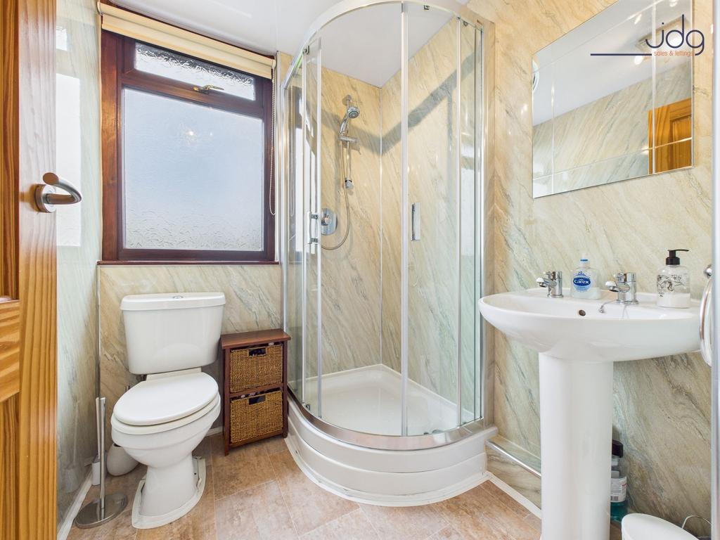 First floor Shower Room