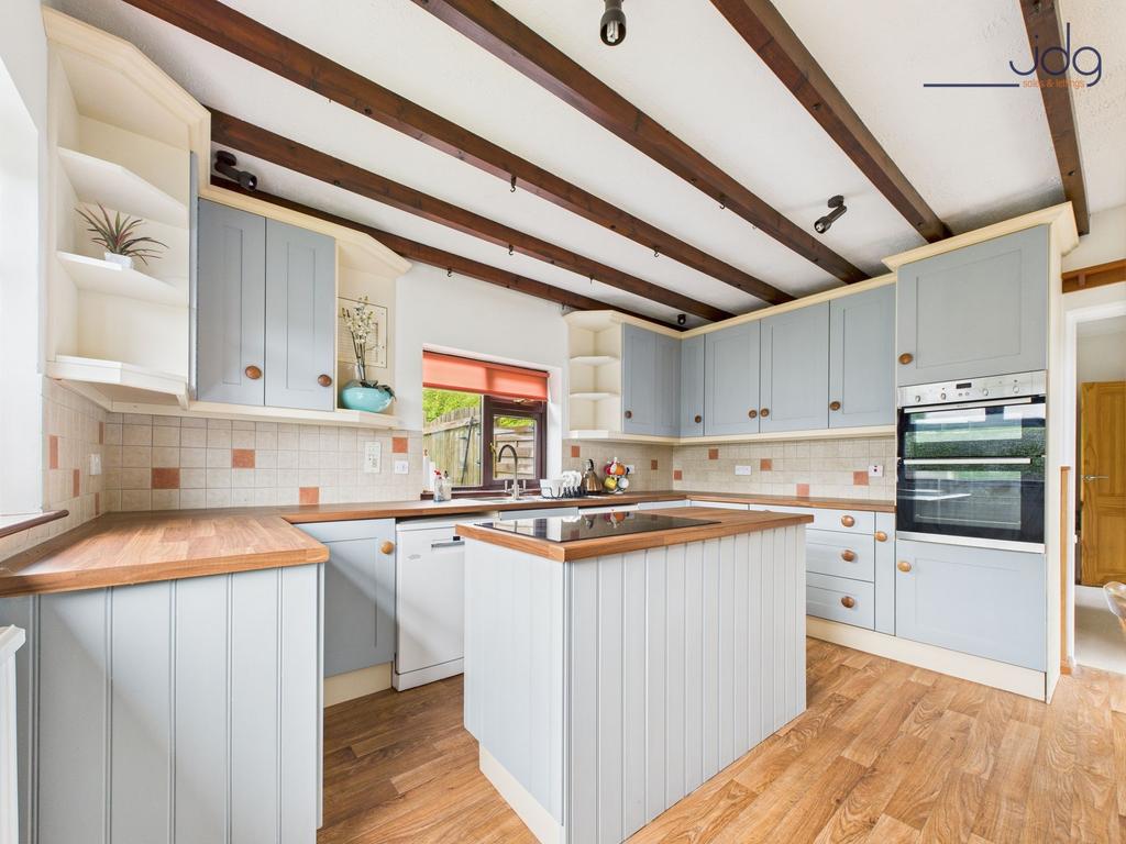 Shaker-style Kitchen