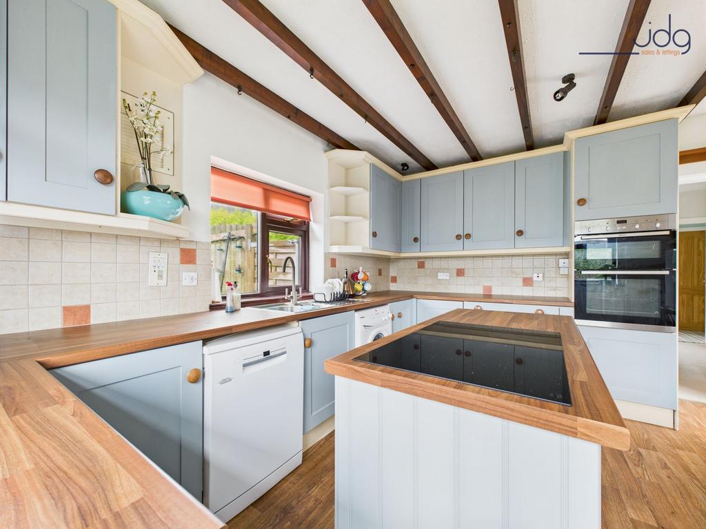 Shaker-style Kitchen