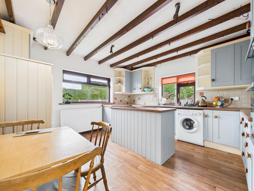Shaker-style Kitchen