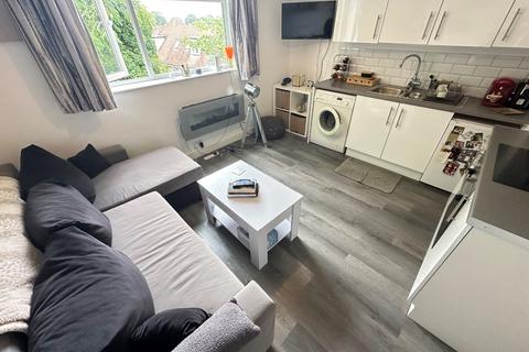 undefined, High Street South, Bedfordshire LU6