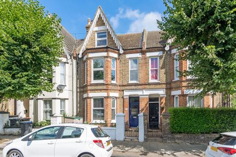 19 Brunswick Square, Herne Bay, CT6 5QE