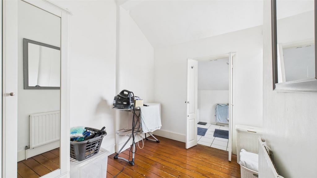 CAM04248 G0-PR0077-STILL026.jpg