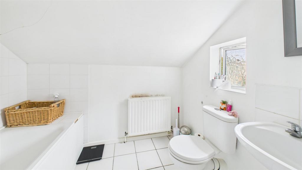 CAM04248 G0-PR0077-STILL030.jpg