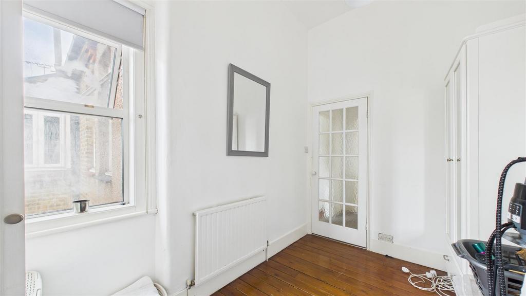 CAM04248 G0-PR0077-STILL027.jpg