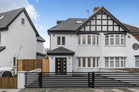 5 bedroom semi-detached house to rent, Brookmead Avenue Bromley BR1