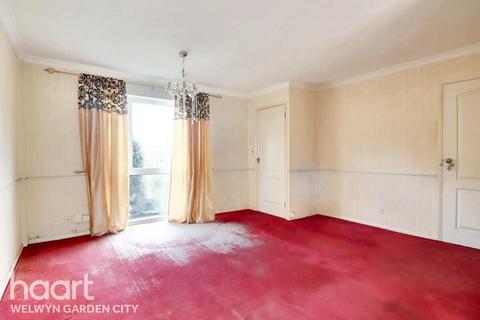 3 bedroom terraced house for sale, Nursery Gardens, Welwyn Garden City