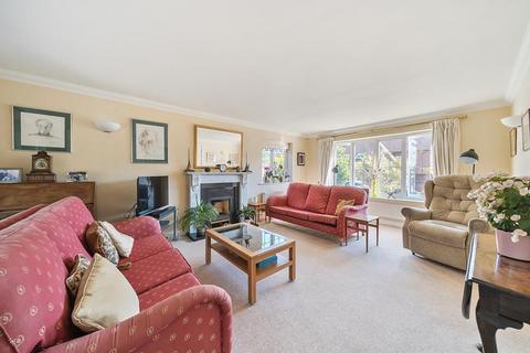4 bedroom detached house for sale, Lightwater,  Surrey,  GU18