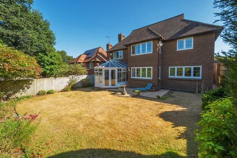 4 bedroom detached house for sale, Lightwater,  Surrey,  GU18