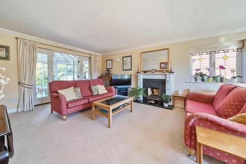 4 bedroom detached house for sale, Lightwater,  Surrey,  GU18