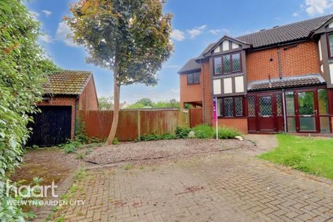 3 bedroom semi-detached house for sale, Rectory Gardens, Hatfield
