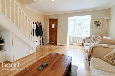 3 bedroom semi-detached house for sale, Rectory Gardens, Hatfield