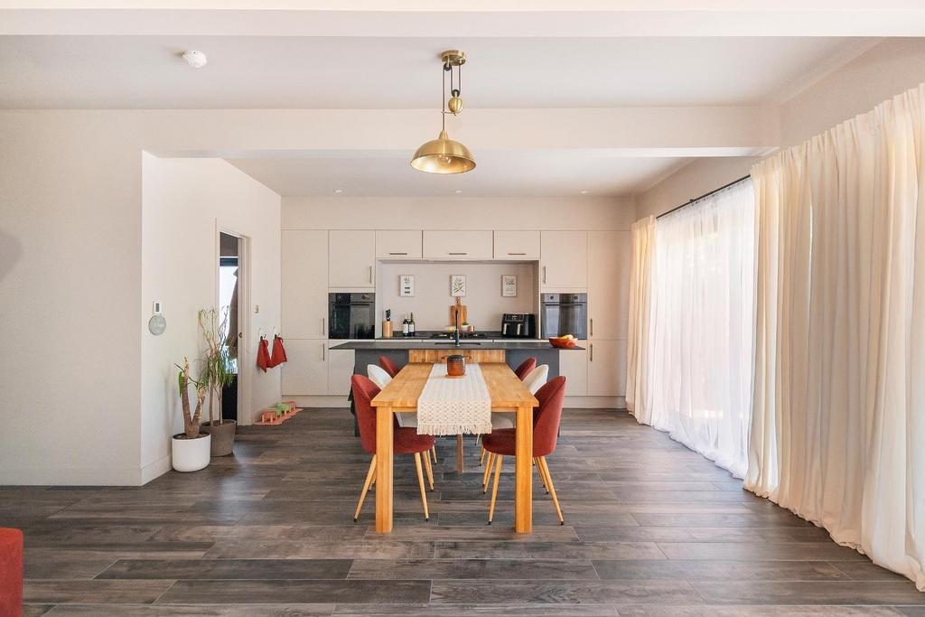 3 C5 LBY - Kitchen Diner I.jpg