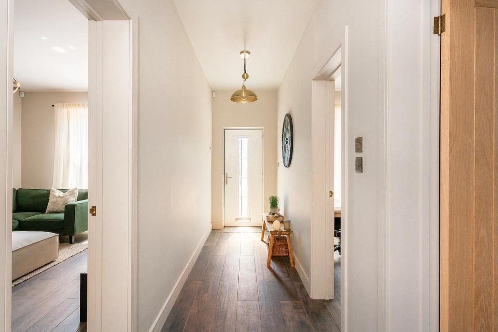3 C5 LBY - Hallway C.jpg