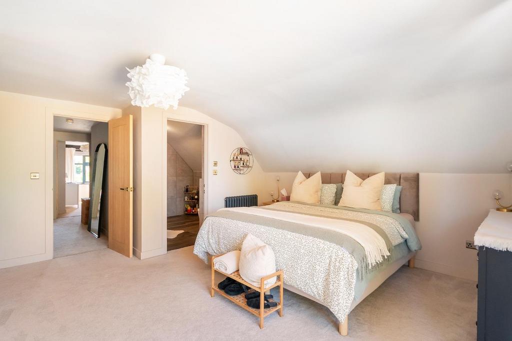 3 C5 LBY - Bedroom A.jpg