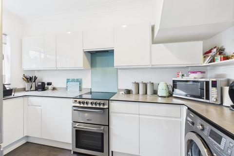 3 bedroom end of terrace house for sale, Victoria Road, Ruislip HA4