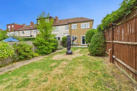 3 bedroom end of terrace house for sale, Victoria Road, Ruislip HA4