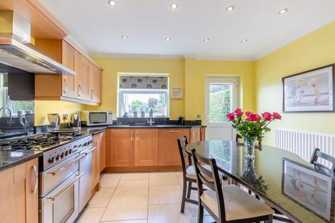 16 Mount Road, Wombourne, Wolverhampton, WV5 9EP