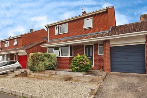 5 Actis Road, Glastonbury, BA6 8DS