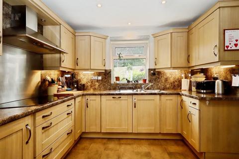 5 Actis Road, Glastonbury, BA6 8DS