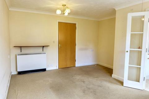 2 bedroom retirement property for sale, Spencer Court, Banbury