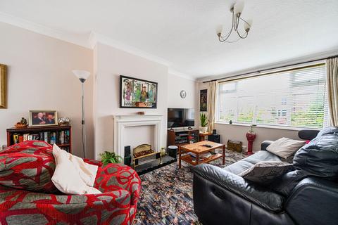 4 bedroom semi-detached house for sale, Valley Terrace, Shadwell, Leeds, LS17