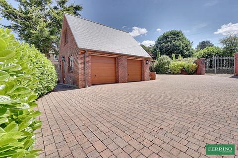 4 bedroom detached house for sale, Deans Walk, Harrow Hill, Harrow Hill, Gloucestershire. GL17 9JU