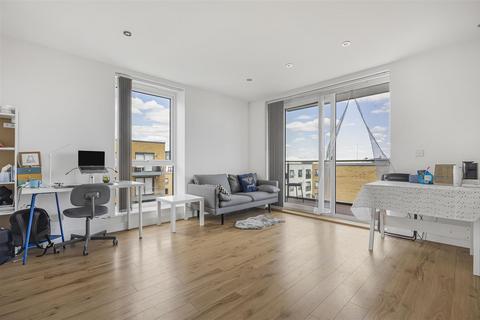 1 bedroom apartment for sale, Drake Way, Reading