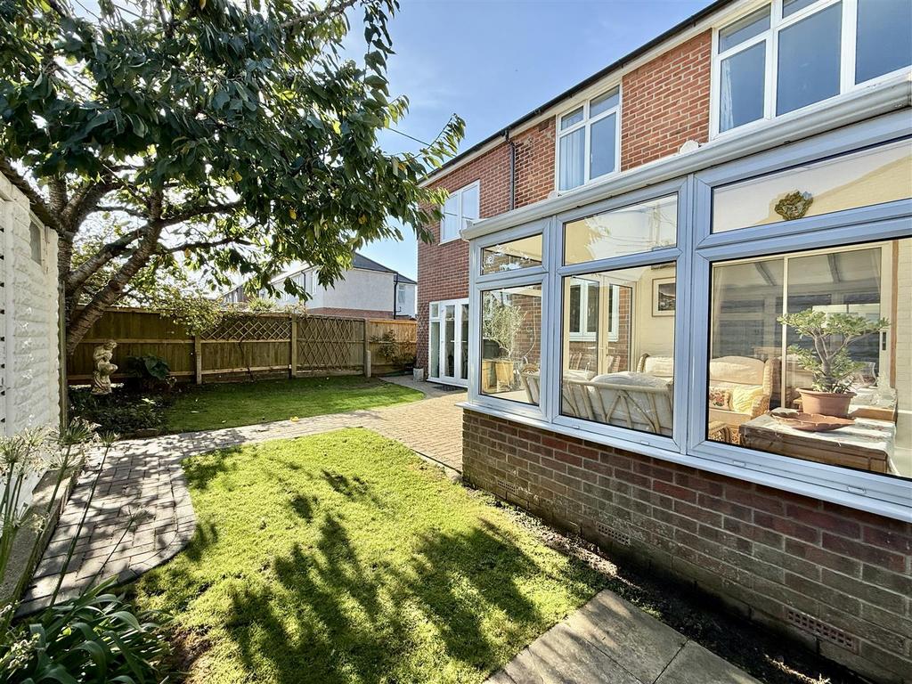 Rear Garden: