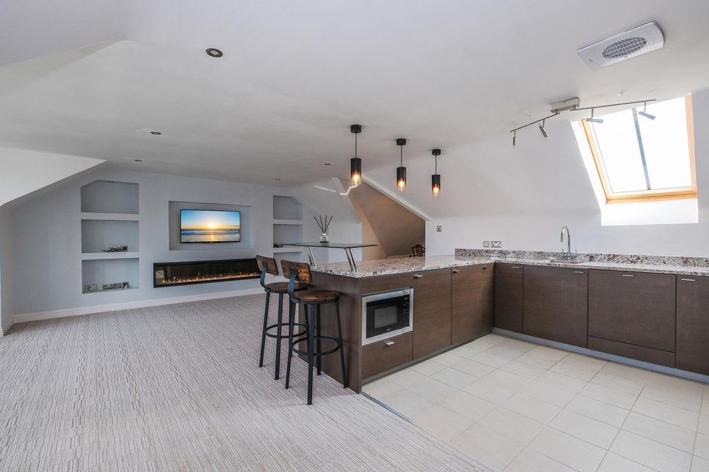 Kitchen/Lounge