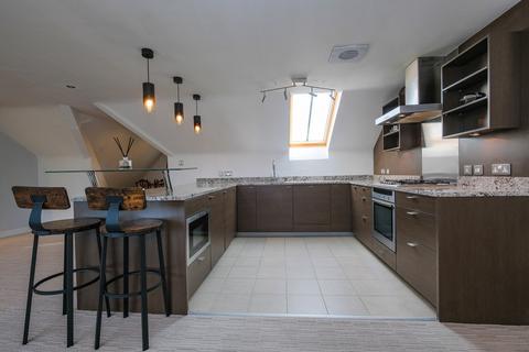 82 Queens Road, Aberdeen, AB15 4YE