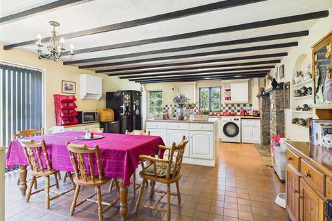 4 bedroom cottage for sale, Primrose Cottage, Letterston, SA62 5TJ