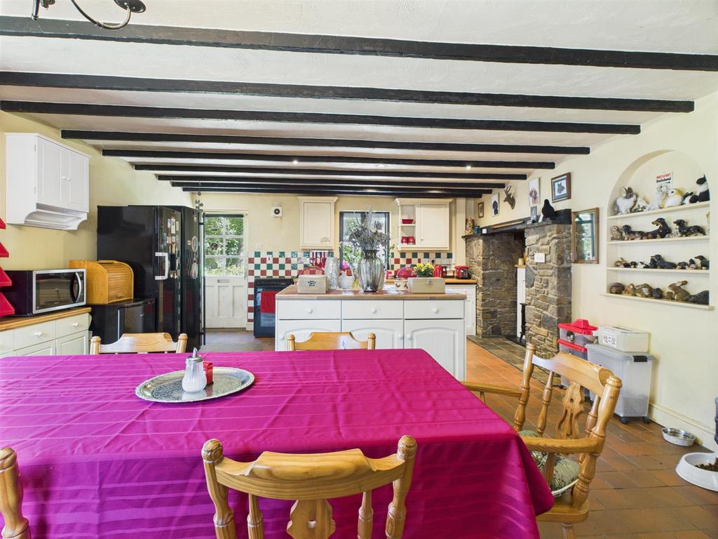 CAM05474 G0-PR0014-STILL003.jpg